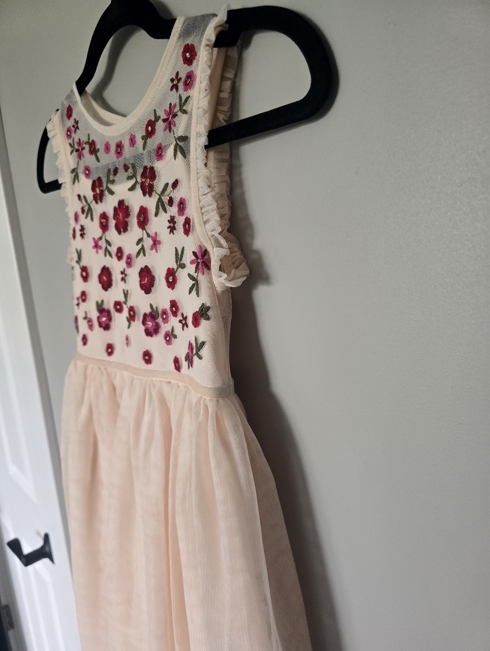 Girls Cat & Jack Sleeveless Embroidered  Tutu Dress Pink Size Small (6/7) - Picture 2 of 10